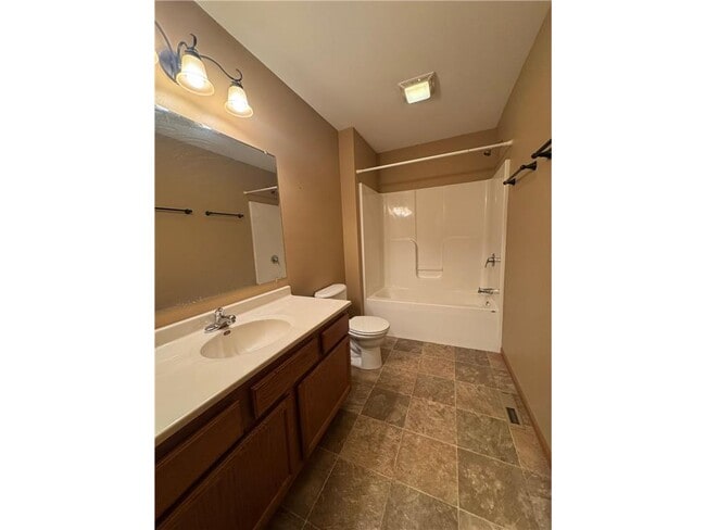 Building Photo - 109 Oriole Path