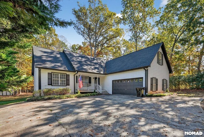 Building Photo - 198 Lakeview Dr