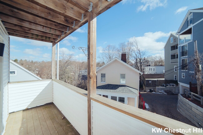 Building Photo - 10 Duffley Ct