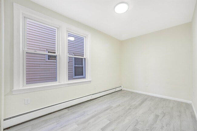 Building Photo - 8710 2nd Ave