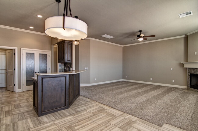 Building Photo - Beautiful Foster Signature Home in Great Location!
