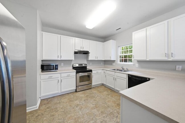 Building Photo - 3527 Londonville Ln