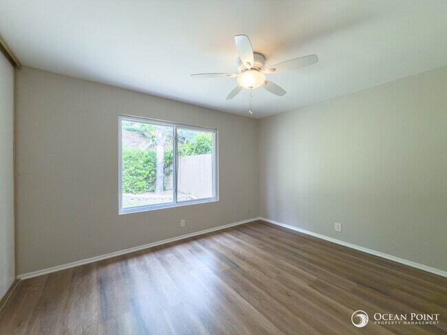 Building Photo - Charming 3-Bed Camarillo Home with Spacious Fenced Yard!