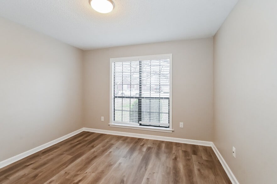 Building Photo - 3580 Brandon Ln