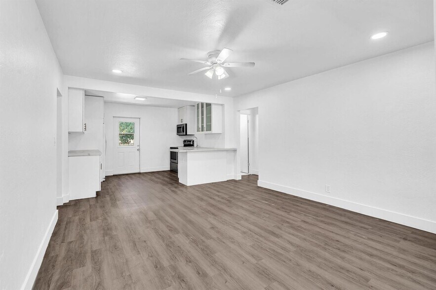 Building Photo - 1845 Sherman St