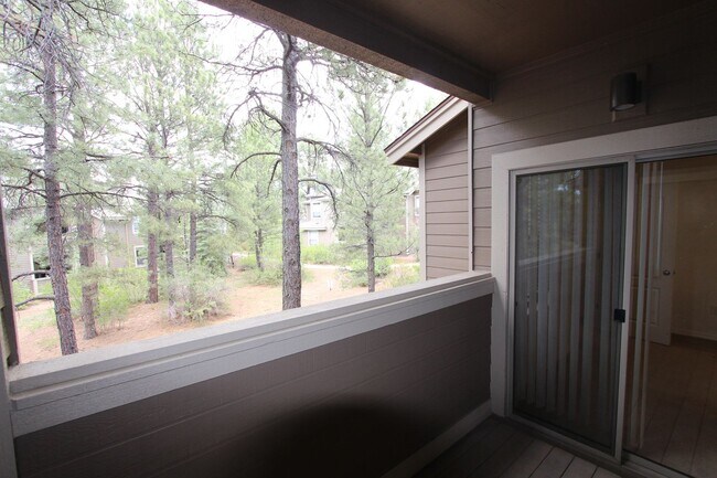 Building Photo - Spacious 2BR Summit Park Condo | Private Balcony + Second-Floor Living