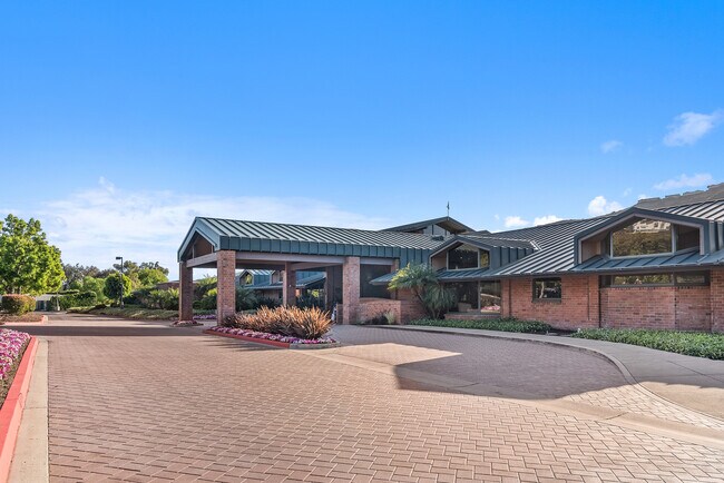 Building Photo - 31461 E Nine Dr