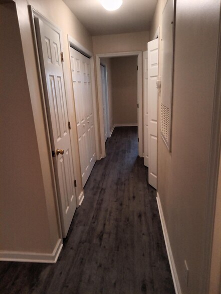 Building Photo - 2900 Trailwood Pines Ln
