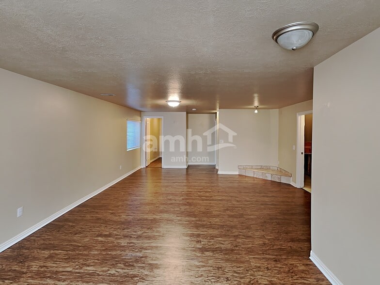 Building Photo - 169 E 2400 S