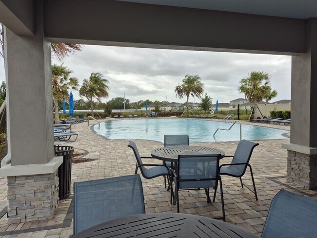 Building Photo - 2099 Babbling Brk Blvd