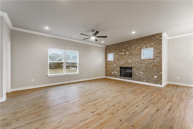 Building Photo - 2908 SW Grandshire Ave