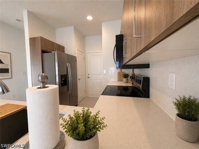 Building Photo - 5799 Agostino Way