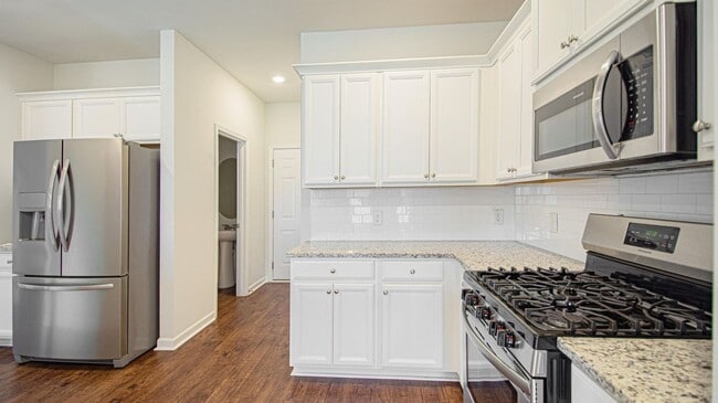 Building Photo - 3 Bedroom/ 2.5 Bath Home - Cane Bay