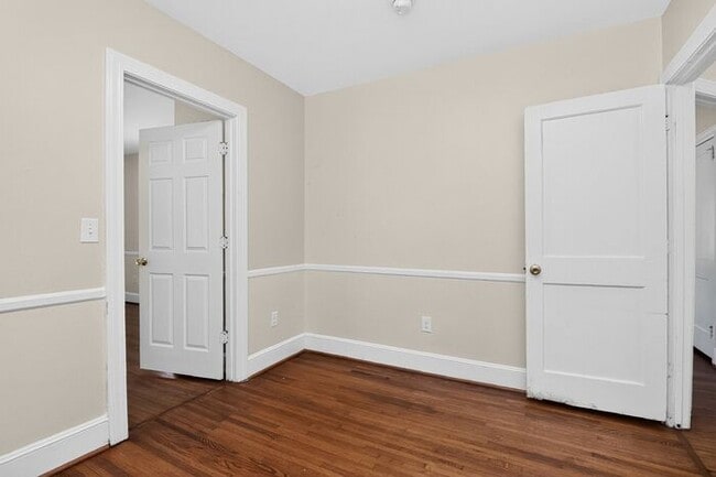 Building Photo - Well Maintained 2BD/1BA Brick Home in Charlotte, NC!