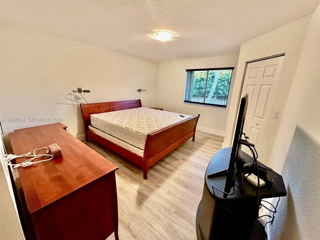 Building Photo - 2122 Pasa Verde Ln