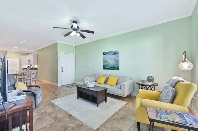 Building Photo - 7000 Seawall Blvd