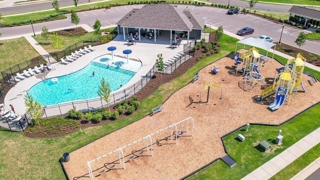 Building Photo - 4913 Mowbray Wy