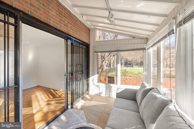 Building Photo - 500 G St SW