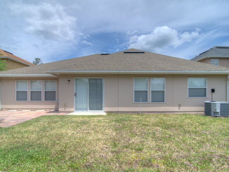 Building Photo - 3852 Cedar Bluff Ln