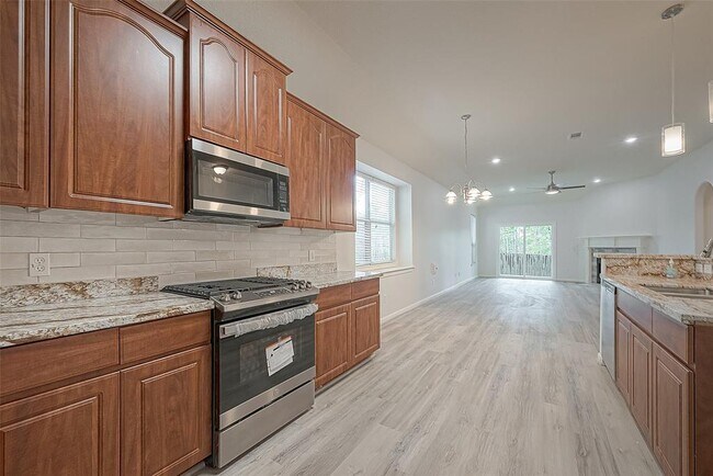 Building Photo - 988 Arbor Crossing