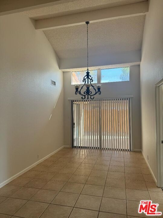 Building Photo - 40353 Sugar Bush Ct