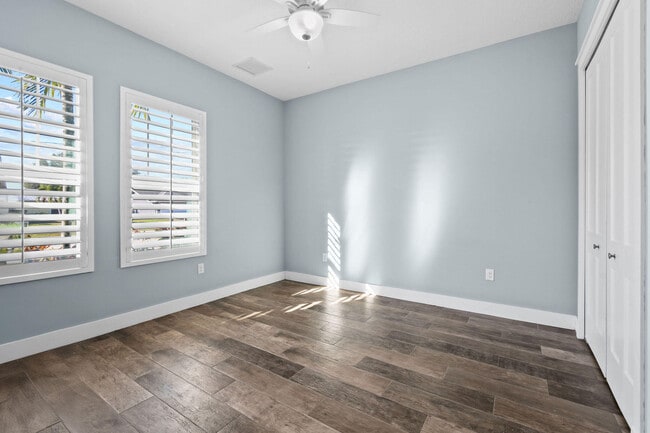 Building Photo - 2532 SE Jason Pl