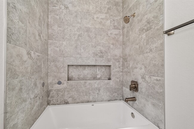 Building Photo - 352 Westchase St