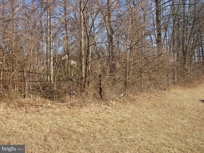 Building Photo - 2811 Belair Rd