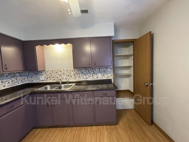 Building Photo - 1814 Jamestown Rd