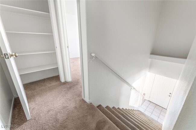 Building Photo - 505 Escoto Pl