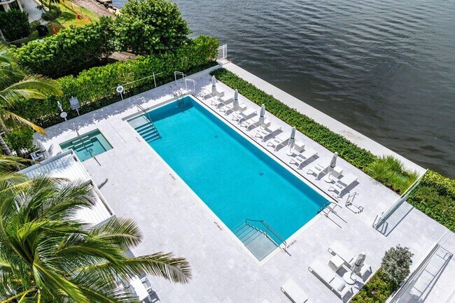 Building Photo - 2773 S Ocean Blvd