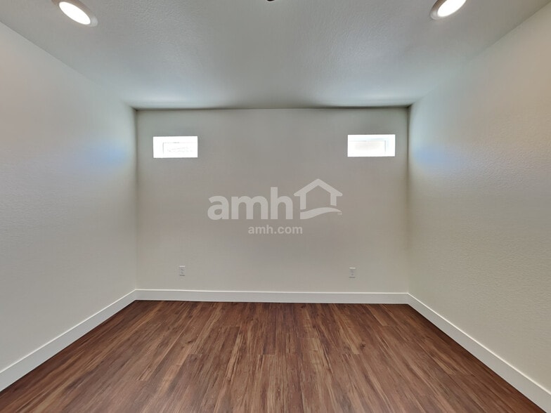 Building Photo - 3989 Patterdale Pl