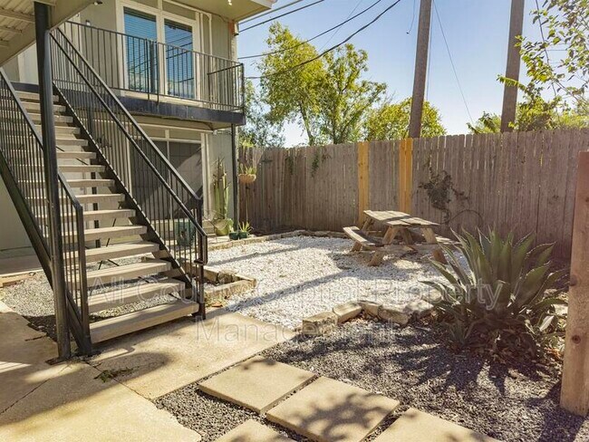 Building Photo - 4501 Witham Ln