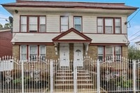 Building Photo - 213 Maple Ave