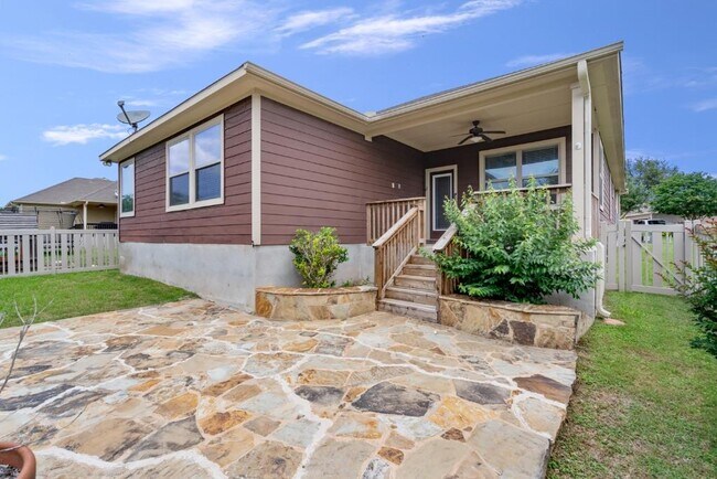 Building Photo - 1571 Kirby