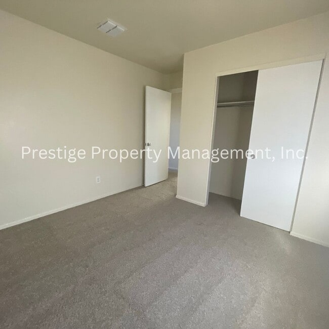 Building Photo - Want to call this 3 bedroom 2.5 bath Home ...