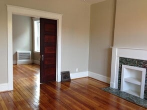 Building Photo - 2717 Arsenal St