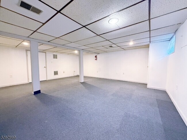 Building Photo - 254 Wildflower Ln