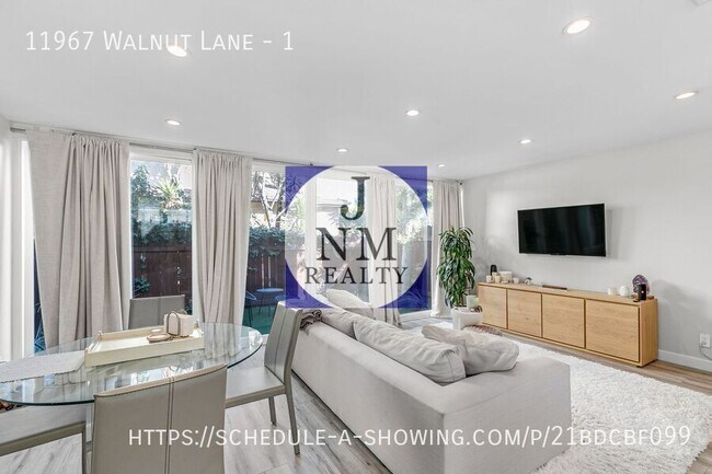 Primary Photo - Newly remodeled modern 2 Bed + 1.5 Bath tw...