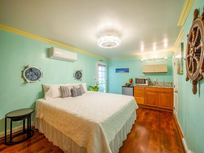 Building Photo - Luxe Beach Retreat in Hauula, Oahu's North Shore, with Private Beach