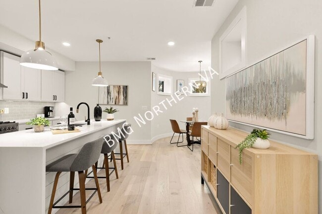 Building Photo - 2829 13th St NW