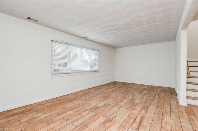 Building Photo - 3257 Yorkborough Way