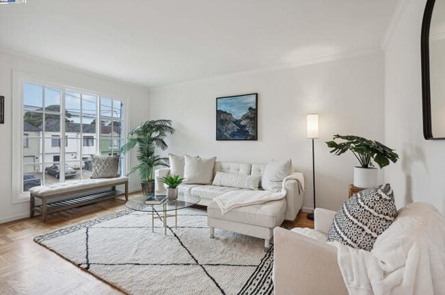 Building Photo - 1950 34th Ave