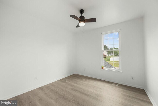 Building Photo - 2985 Marsh Hawk Dr