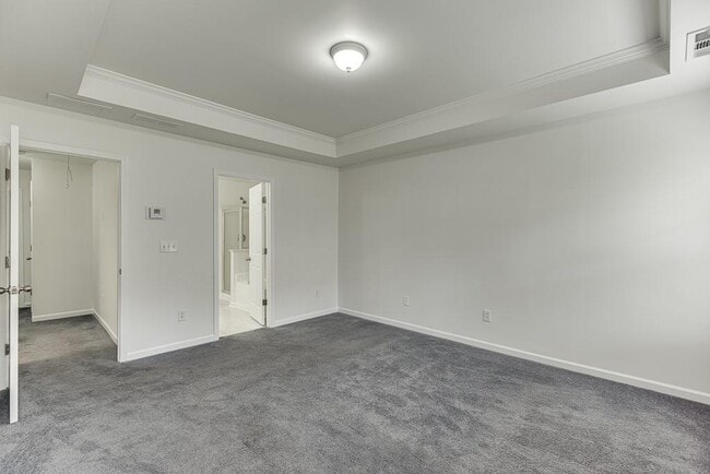 Building Photo - 805 Tulip Poplar Way