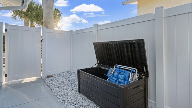 Building Photo - 79 S Brevard Ave