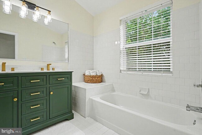 Building Photo - 20 Culmore Ct