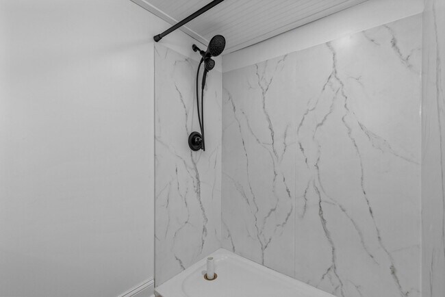 Building Photo - 303 Danworth Ct