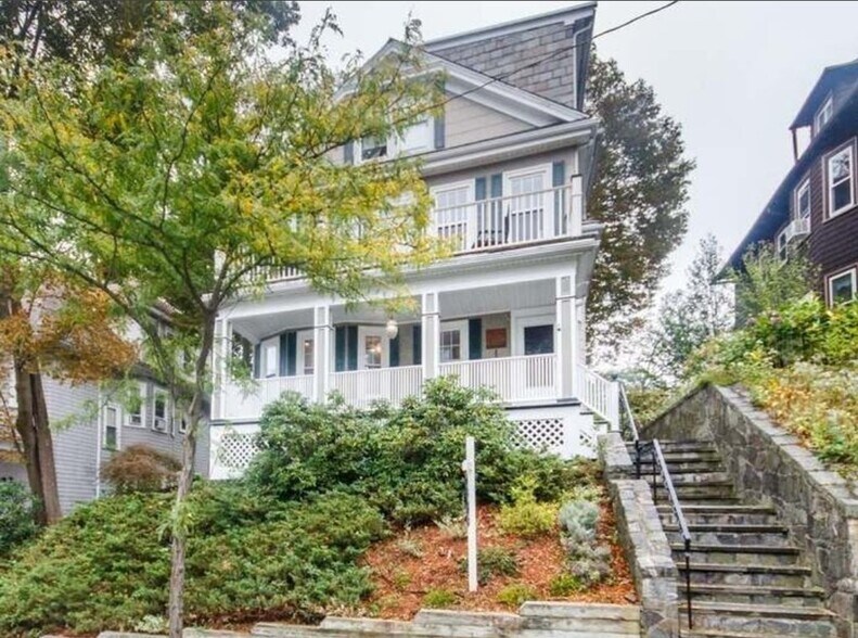 Primary Photo - 80 Aldrich St