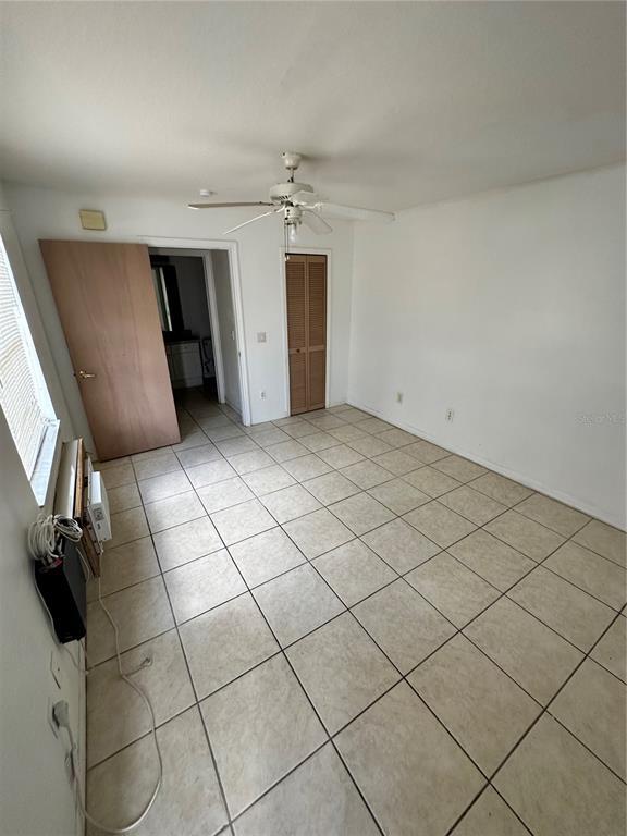 Building Photo - 235 Mango Dr